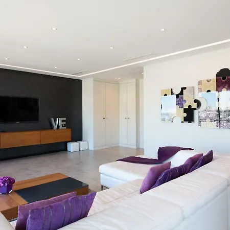 Vieux Port Apartment